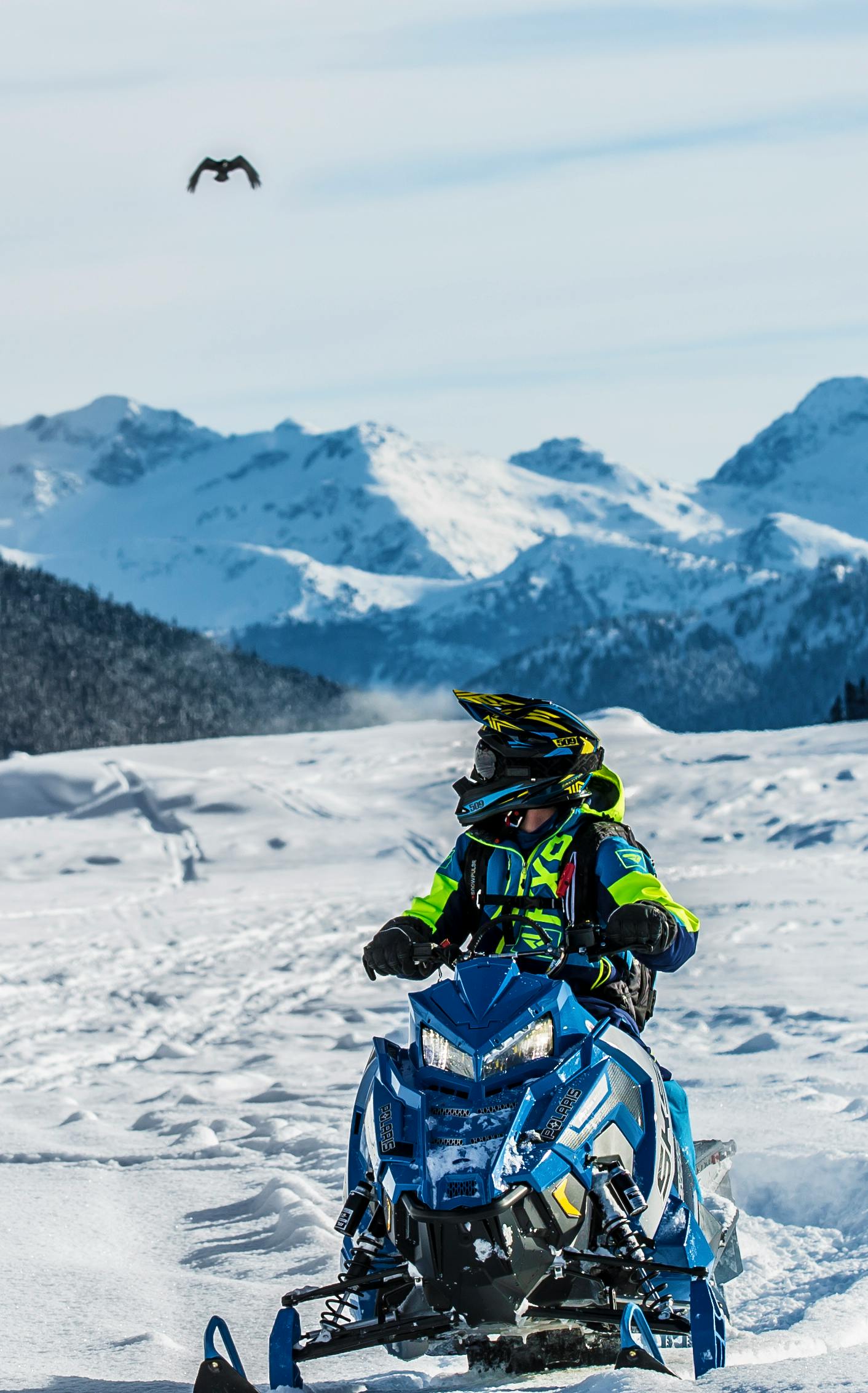 Read more about the article The Mechanics Behind Snowmobile Tracks